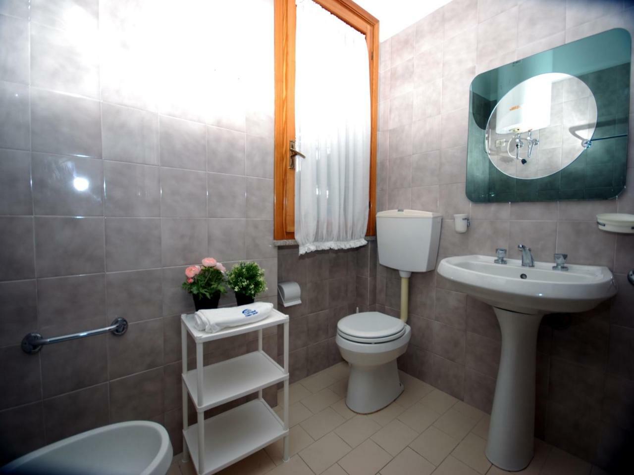 Appartamenti Dei Fiori Lignano Sabbiadoro Exteriör bild